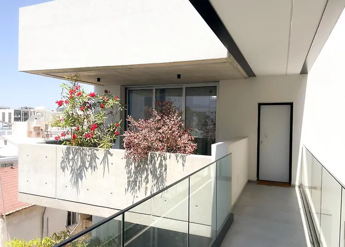 Bridge House 301-3br Penthouse Limisso